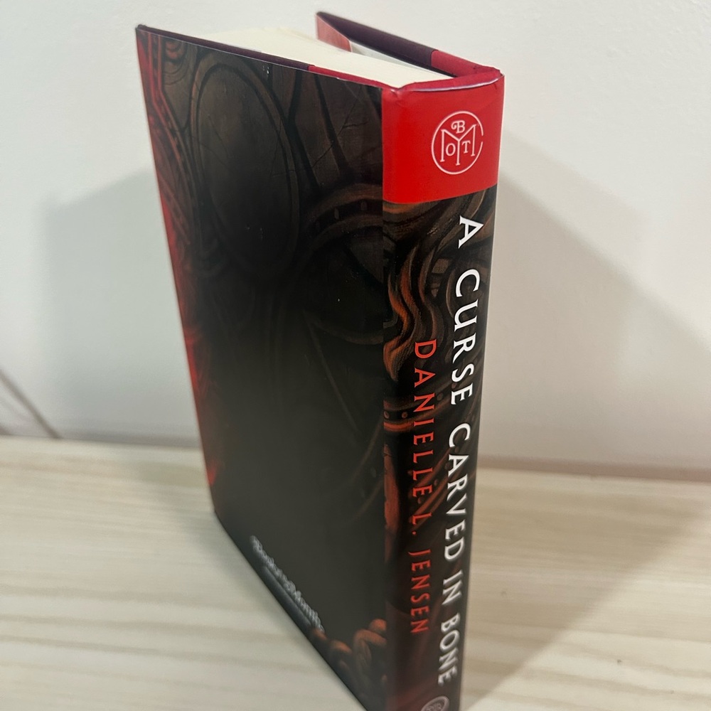 A Curse Carved in Bone by Danielle L. Jensen (Book #2) - Picture 3 of 3
